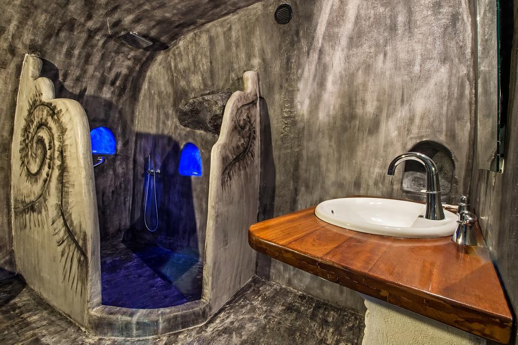 Gemini Caves Villa Oia Exterior photo
